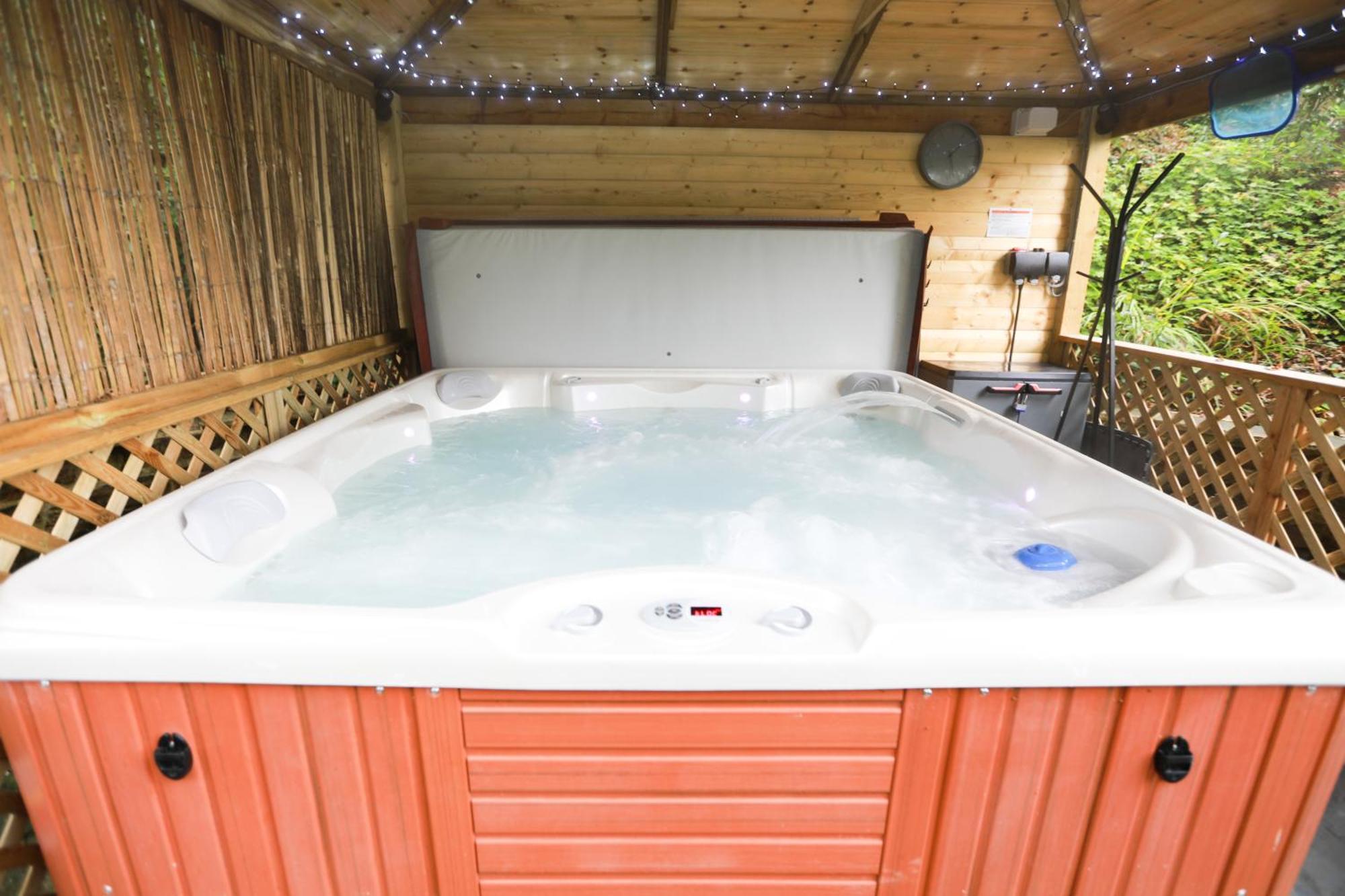 Woodside Ash Hot Tub & Pool Lägenhet Bideford Exteriör bild