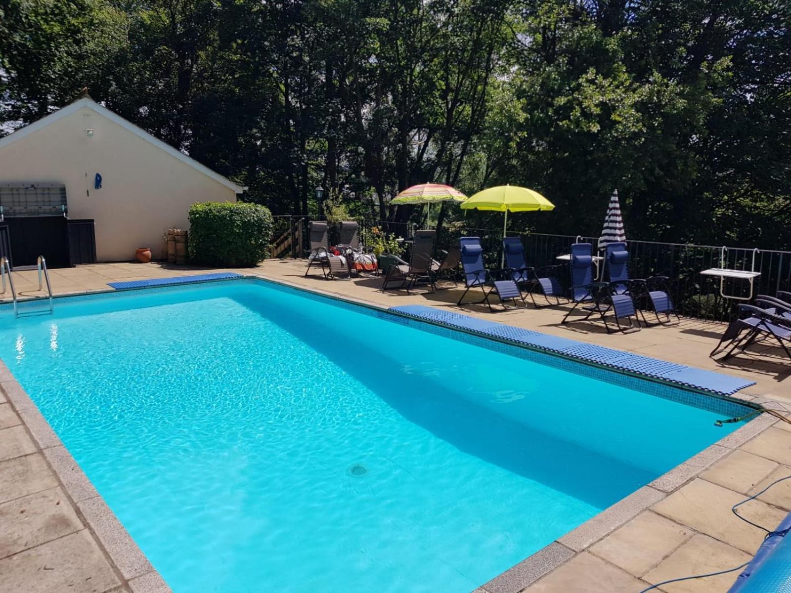 Woodside Ash Hot Tub & Pool Lägenhet Bideford Exteriör bild