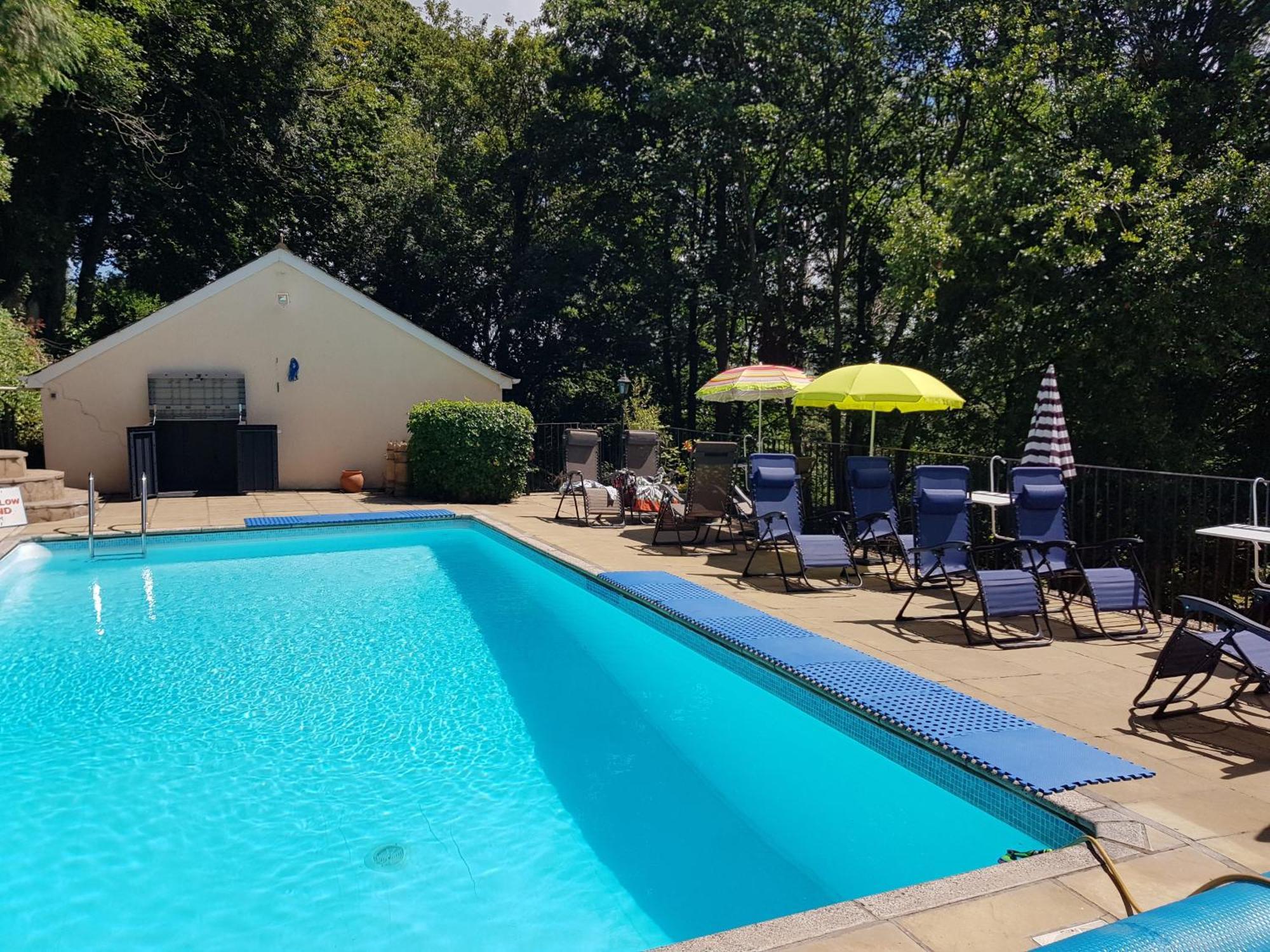 Woodside Ash Hot Tub & Pool Lägenhet Bideford Exteriör bild